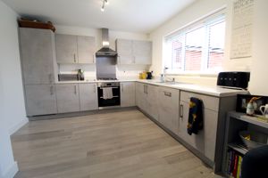 Kitchen/Diner- click for photo gallery